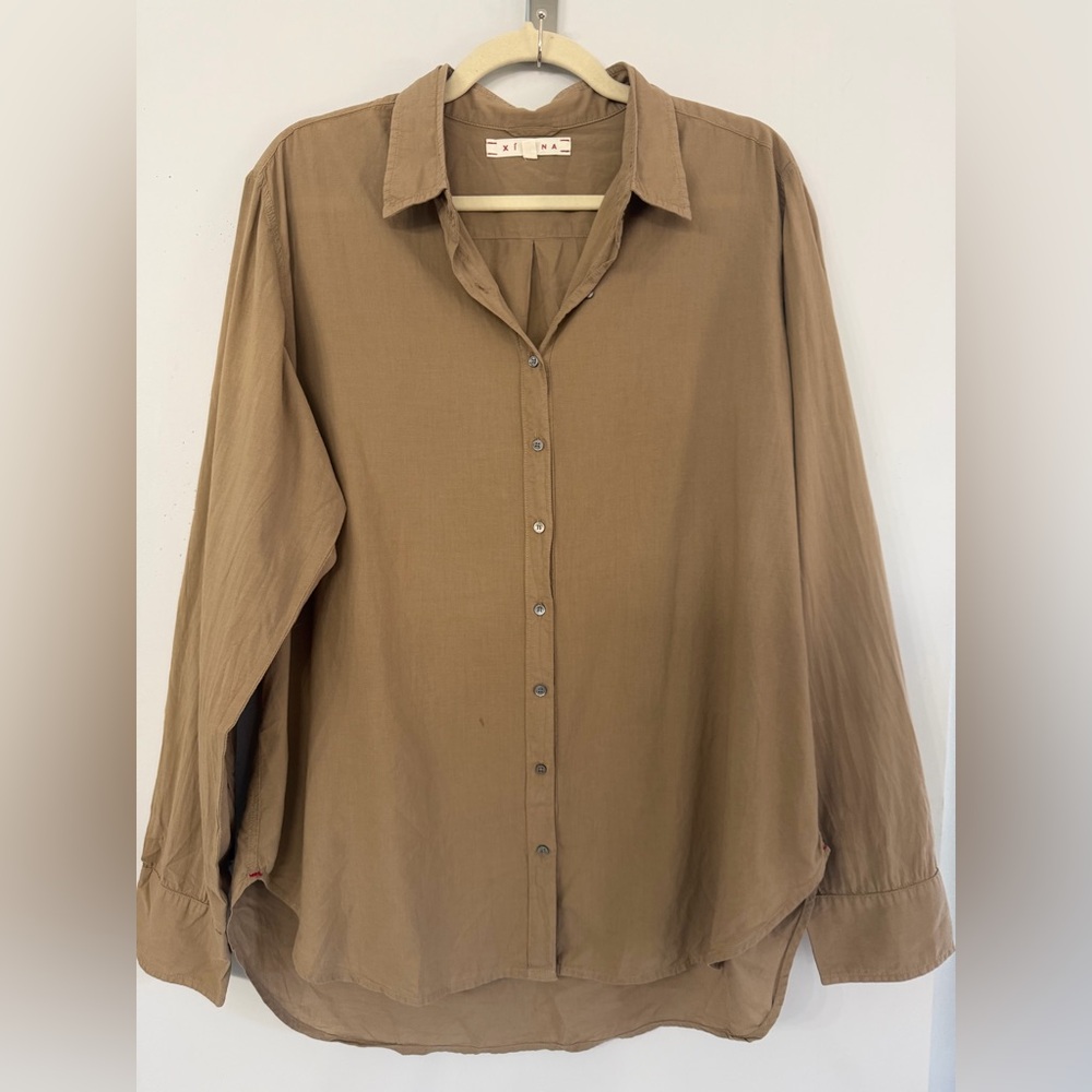 XiRENA Brown Button-Down Shirt